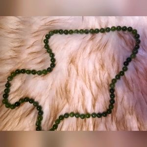 28.5 inch Chrome Diopside hand-knotted necklace